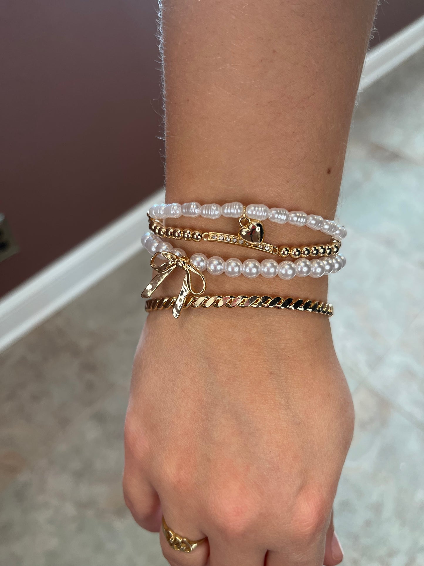 Gold Bow & Pearl Bracelet Set